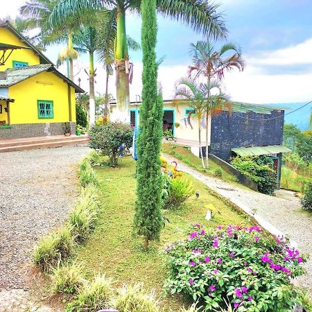 Finca Turistica Santa Clara Hostel Calarcá Εξωτερικό φωτογραφία
