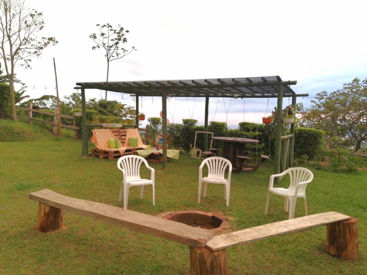 Finca Turistica Santa Clara Hostel Calarcá Εξωτερικό φωτογραφία