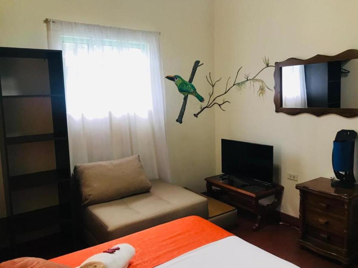 Finca Turistica Santa Clara Hostel Calarcá Εξωτερικό φωτογραφία