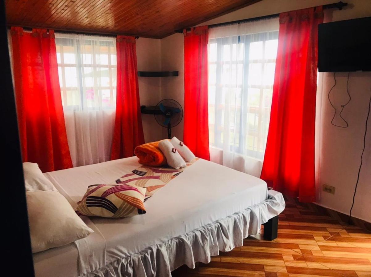 Finca Turistica Santa Clara Hostel Calarcá Εξωτερικό φωτογραφία