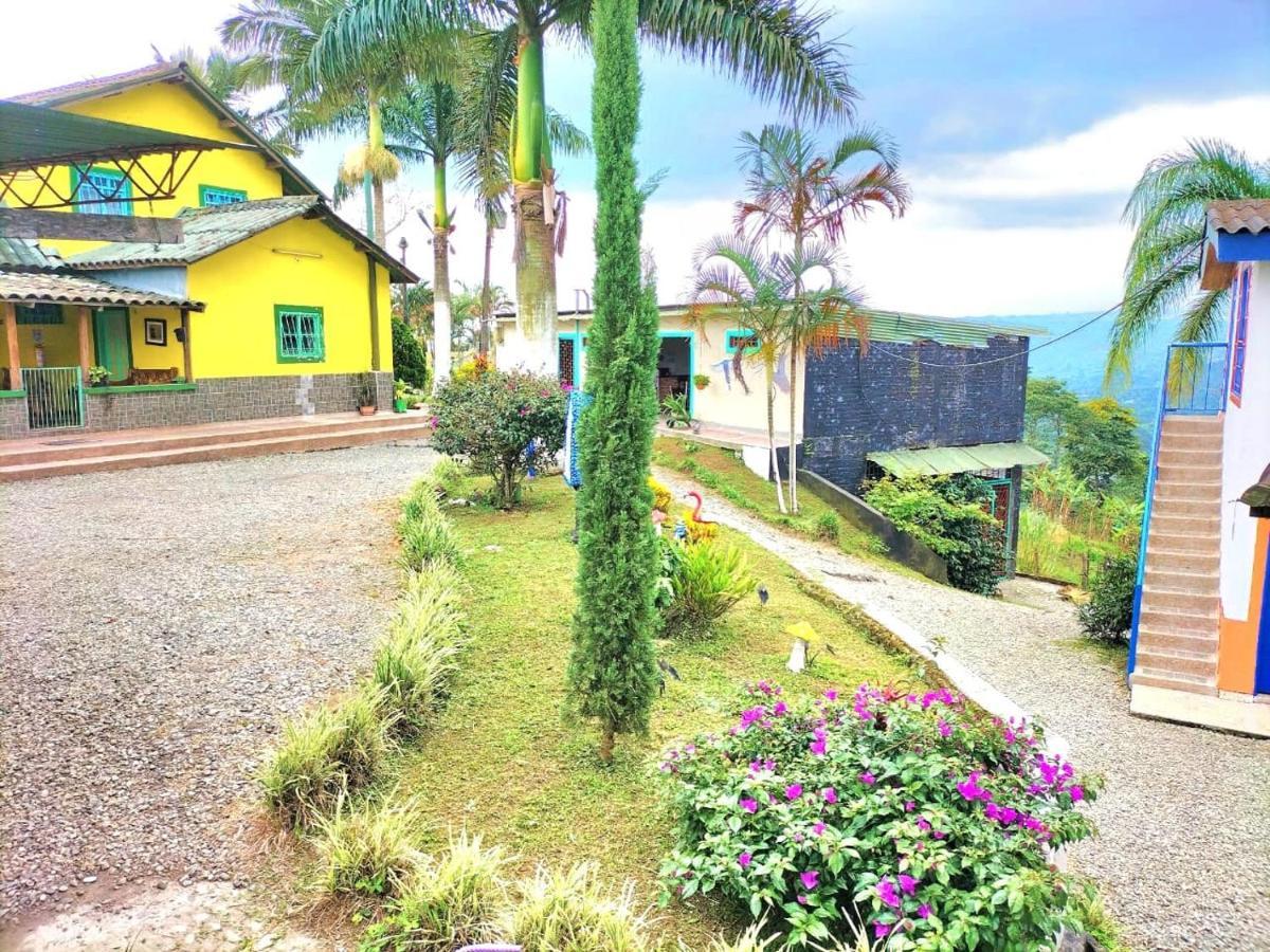 Finca Turistica Santa Clara Hostel Calarcá Εξωτερικό φωτογραφία
