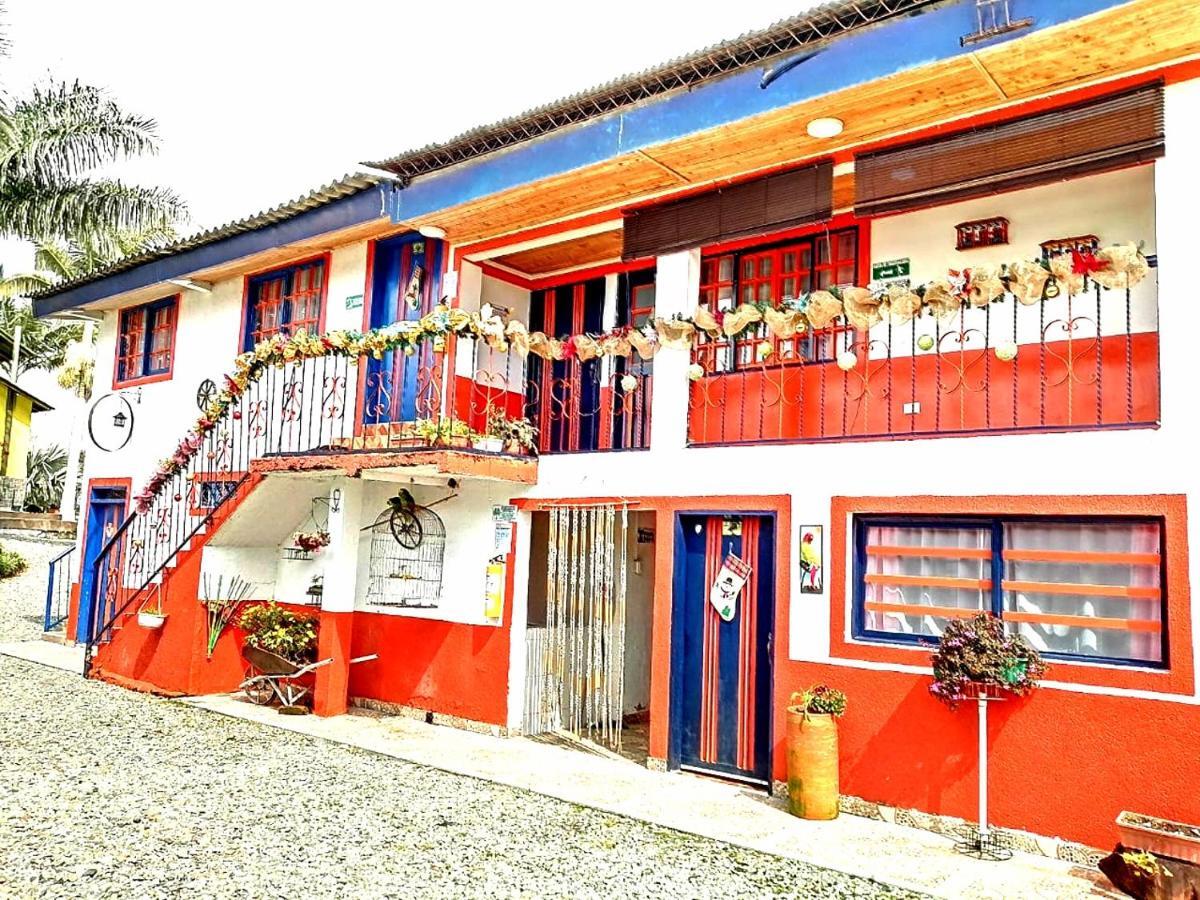 Finca Turistica Santa Clara Hostel Calarcá Εξωτερικό φωτογραφία